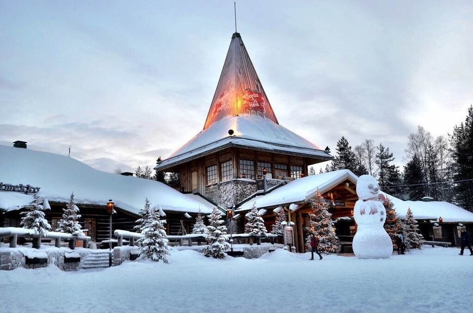 ngoi-lang-ong-gia-noel-santa-claus-rovaniemi-lapland-phan-lan-du-lich-de-men-vnjpg-1701486991.jpg
